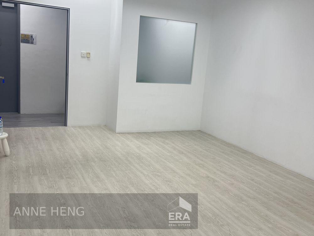 Squarish Room for Rent