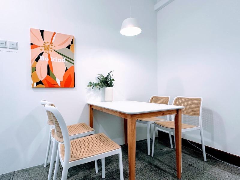 Eastpoint Green Condominium Room Rental, $1,400, 1 Bed 1 Bath 160 sqft $8.75 psf