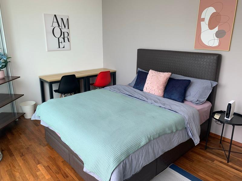 Botannia Condominium Room Rental, $2,450, 1 Bed 1 Bath 300 sqft $8.17 psf