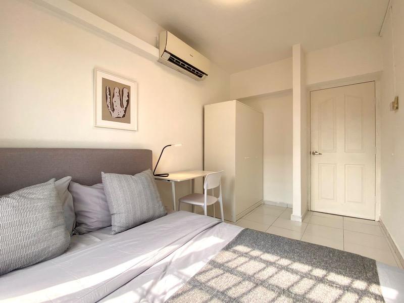 People's Park Complex Apartment Room Rental, $1,499, 1 Bed 1 Bath 180 sqft $8.33 psf