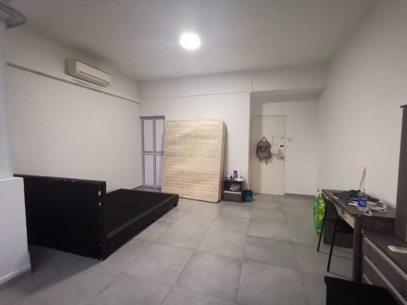 Prop-GPT: Apartment: D12 Balestier Balestier Plaza