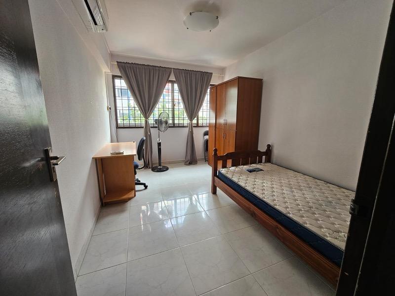 Prop-GPT: HDB Apartment: D27 Yishun 654 Yishun Avenue 4