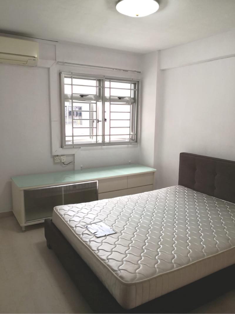 4 Marine Terrace HDB Apartment For Rent, $3,200, 3 Bed 2 Bath 688 sqft $4.65 psf