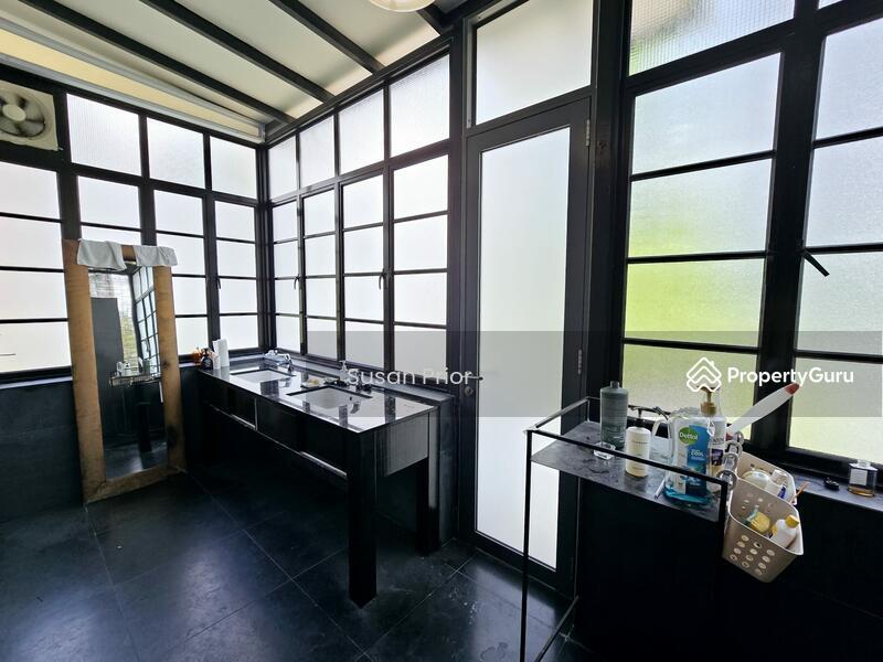 Tiong Bahru 5 Mins to MRT RARE PENTHOUSE