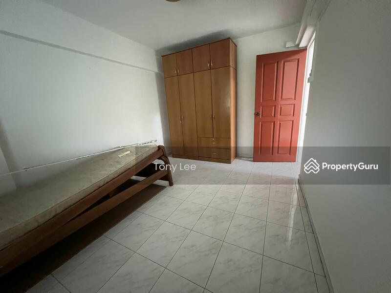 220 Yishun Street 21
