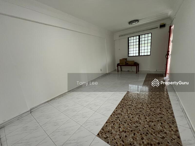 220 Yishun Street 21