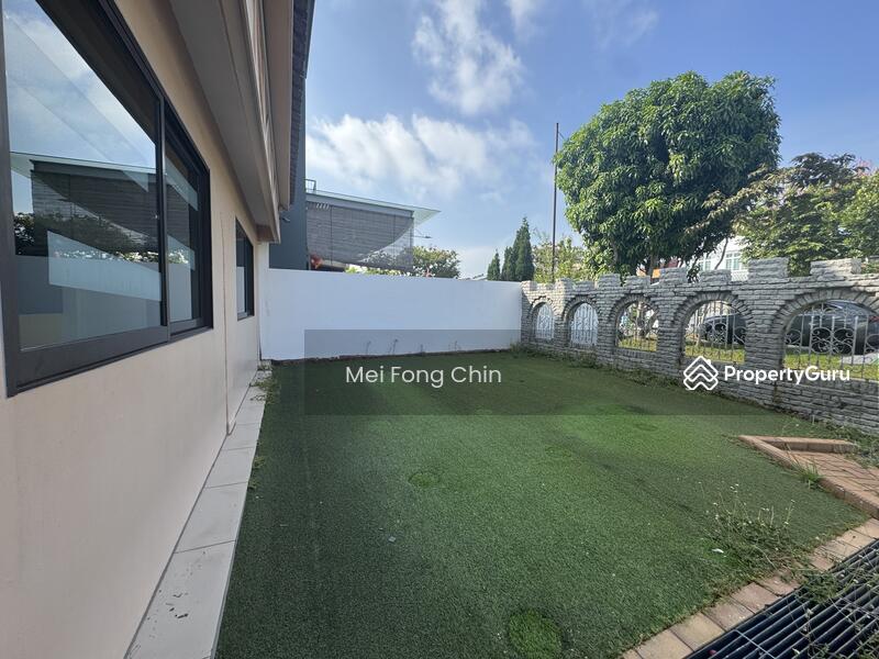 Prop-GPT: Semi-Detached: D16 Bayshore Limau Gardens