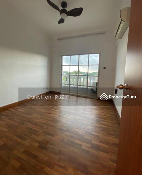  5 BEDROOMS  NEWLY RENOVATED OPEN KITCHEN  PRESTIGE D11