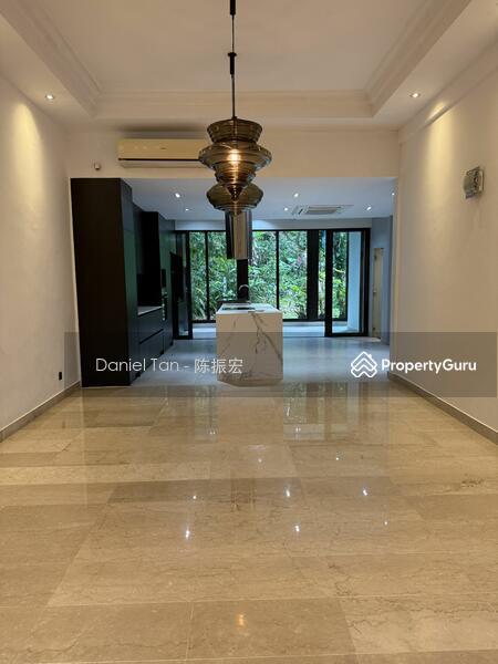  5 BEDROOMS  NEWLY RENOVATED OPEN KITCHEN  PRESTIGE D11