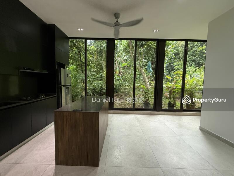  5 BEDROOMS  NEWLY RENOVATED OPEN KITCHEN  PRESTIGE D11