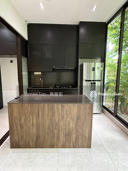  5 BEDROOMS  NEWLY RENOVATED OPEN KITCHEN  PRESTIGE D11