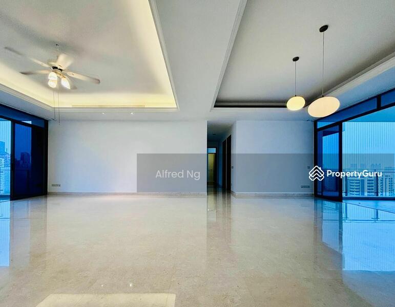 Prop-GPT: Condominium: D10  Latitude