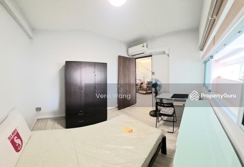 Prop-GPT: HDB Flat: D22 Jurong 340 Jurong East Avenue 1