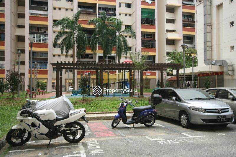 340 Jurong East Avenue 1