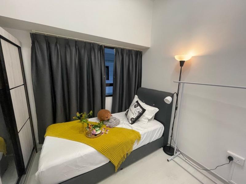 Textile Centre Apartment Room Rental, $1,468, 1 Bed 1 Bath 180 sqft $8.16 psf