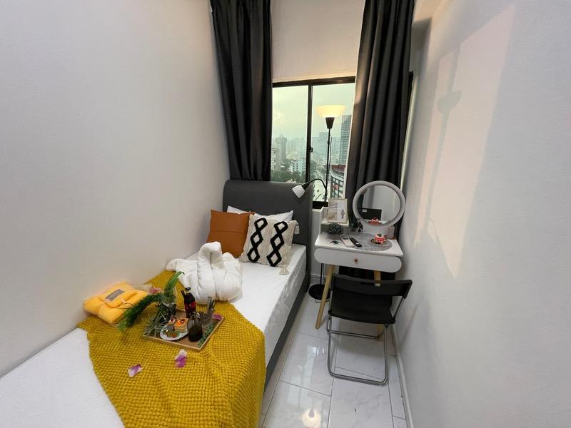 Textile Centre Apartment Room Rental, $1,194, 1 Bed 1 Bath 160 sqft $7.46 psf