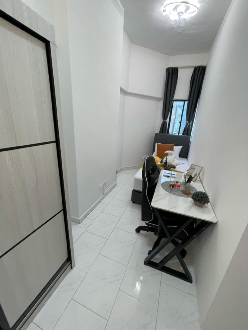 Textile Centre Apartment Room Rental, $1,368, 1 Bed 1 Bath 160 sqft $8.55 psf