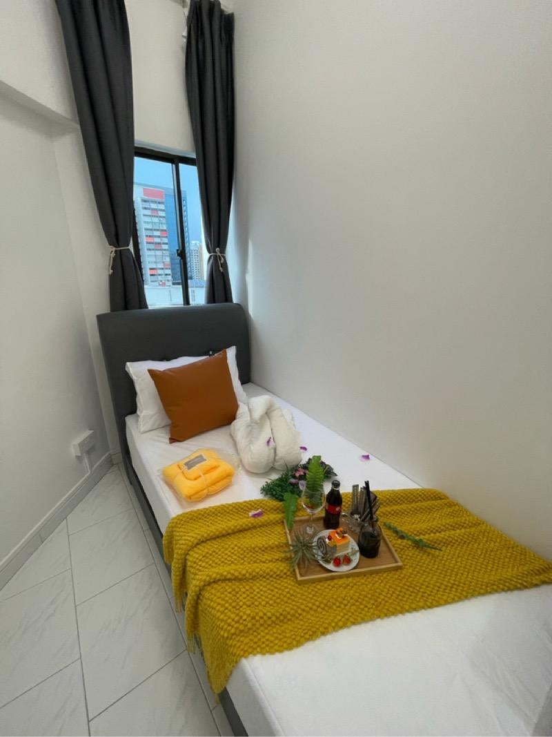 Textile Centre Apartment Room Rental, $1,368, 1 Bed 1 Bath 160 sqft $8.55 psf