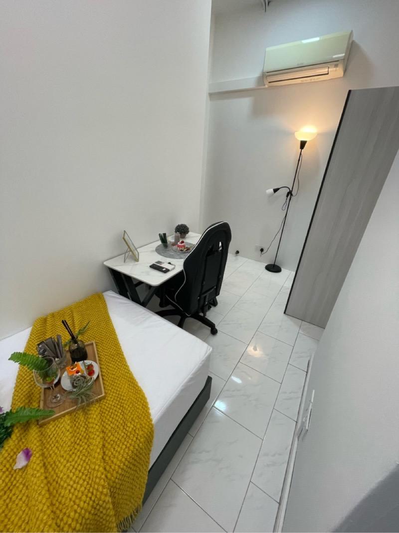 Textile Centre Apartment Room Rental, $1,368, 1 Bed 1 Bath 160 sqft $8.55 psf