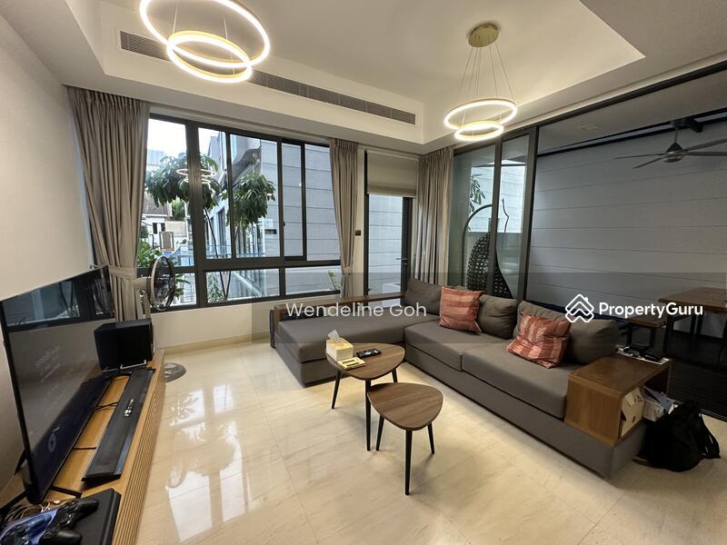 Prop-GPT: Town House: D13 Potong Pasir Medallion