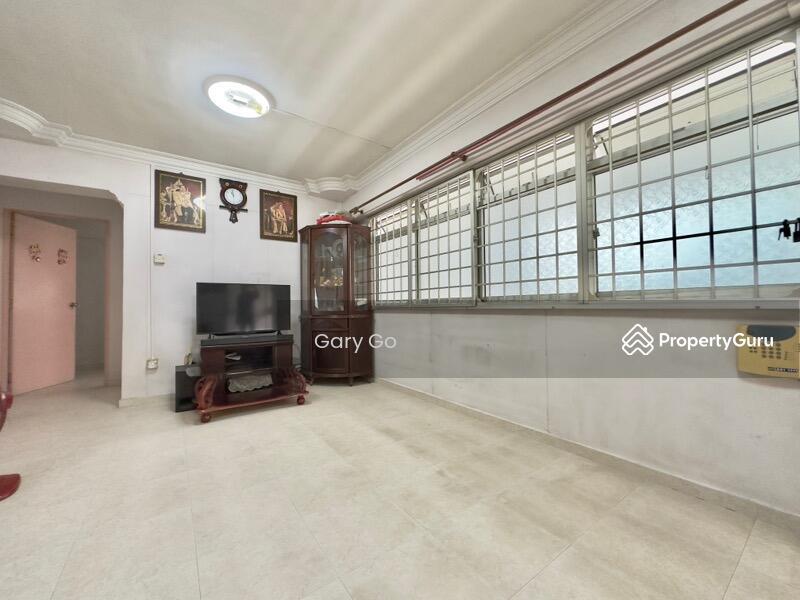 Prop-GPT: HDB Flat: D22 Boon Lay 668A Jurong West Street 64