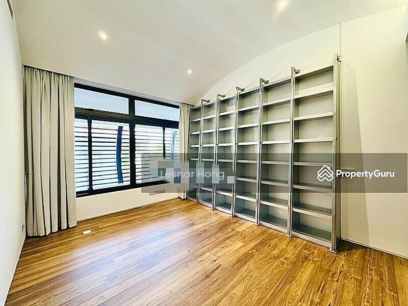 Good Class Bungalow at Dalvey Estate