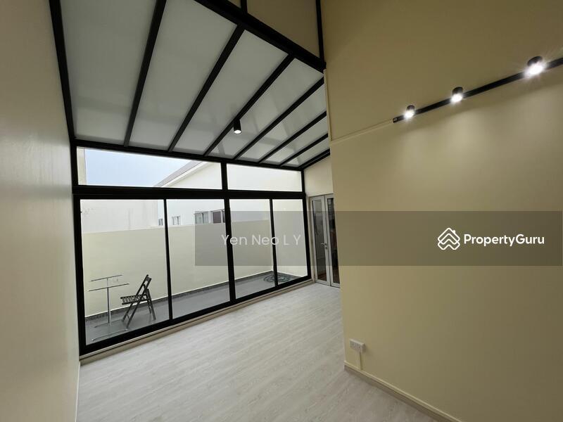 Prop-GPT: Condominium: D08  Urban Lofts
