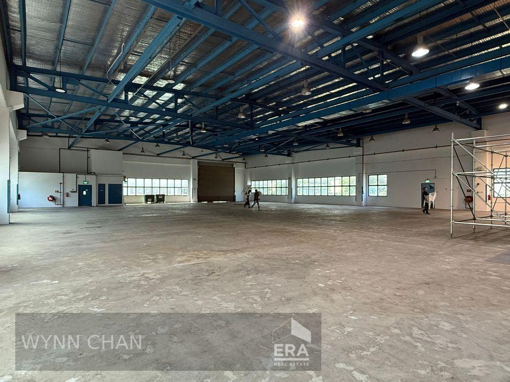 Tuas View Square Storage Space for Lease Column Free Move Immediate Industrial | D22 Tuas | Prop-GPT the AI-Powered Property Guru
