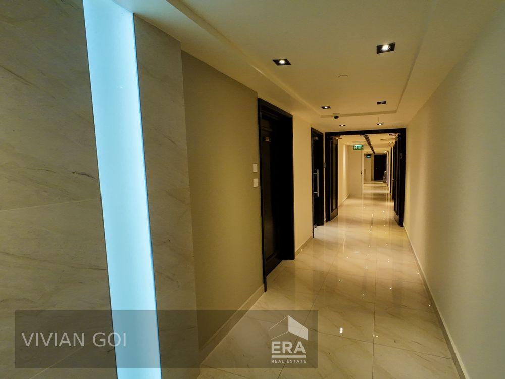 Shop Space at International Building Suit Beauty Trade