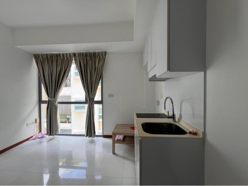 Prop-GPT: Condominium: D15  G Residences