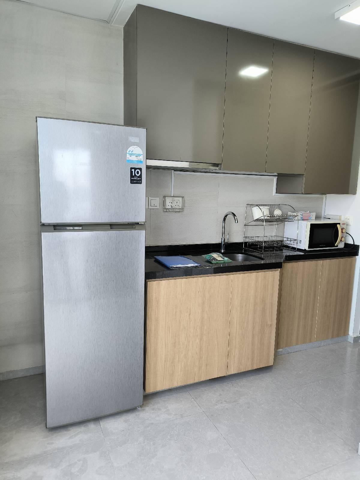 Dunman Regency Condominium For Rent, $3,000, 1 Bed 1 Bath 500 sqft $6.00 psf