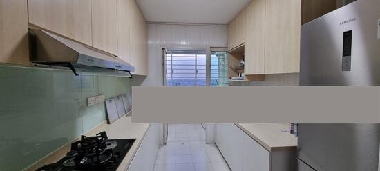 194B Bukit Batok West Avenue 6 HDB Apartment Room Rental, $1,500, 1 Bed 1 Bath 200 sqft $7.50 psf