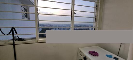 194B Bukit Batok West Avenue 6 HDB Apartment Room Rental, $1,500, 1 Bed 1 Bath 200 sqft $7.50 psf