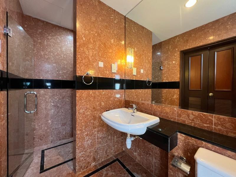 Woodgrove Estate Detached House For Rent, $18,000, 6 Bed 7 Bath 5,400 sqft $2.42 psf