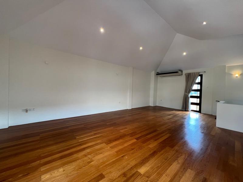 Woodgrove Estate Detached House For Rent, $18,000, 6 Bed 7 Bath 5,400 sqft $2.42 psf