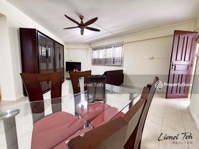 Prop-GPT: HDB Flat: D27 Yishun 108 Yishun Ring Road