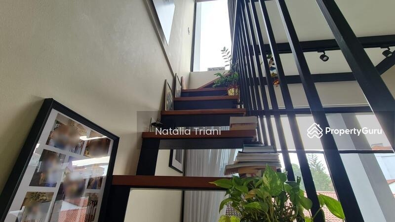 Prop-GPT: Condominium: D10 Holland The Enclave Holland
