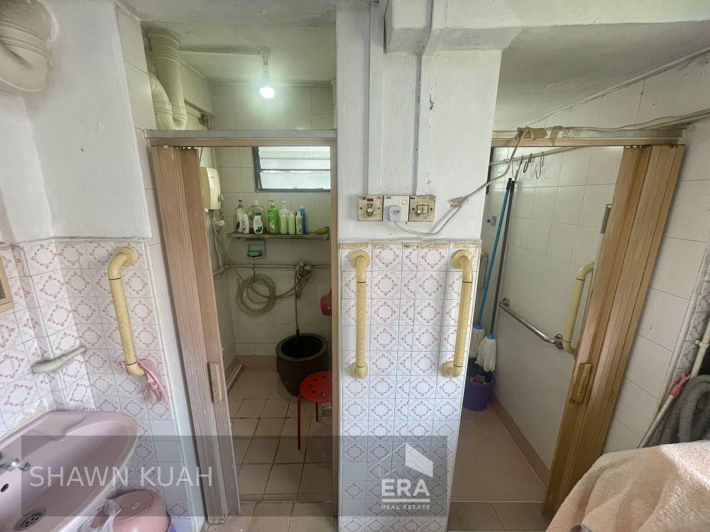 Fully Furnished. Ready to Move In. Mins Walk to Queenstown Mrt