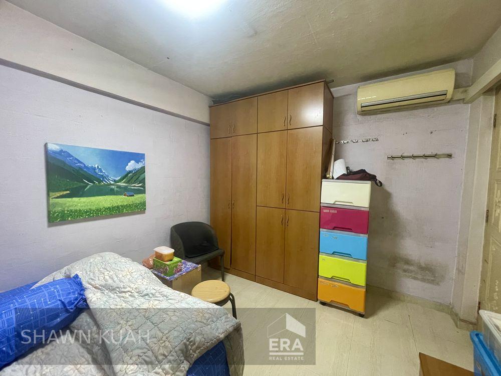 Fully Furnished. Ready to Move In. Mins Walk to Queenstown Mrt
