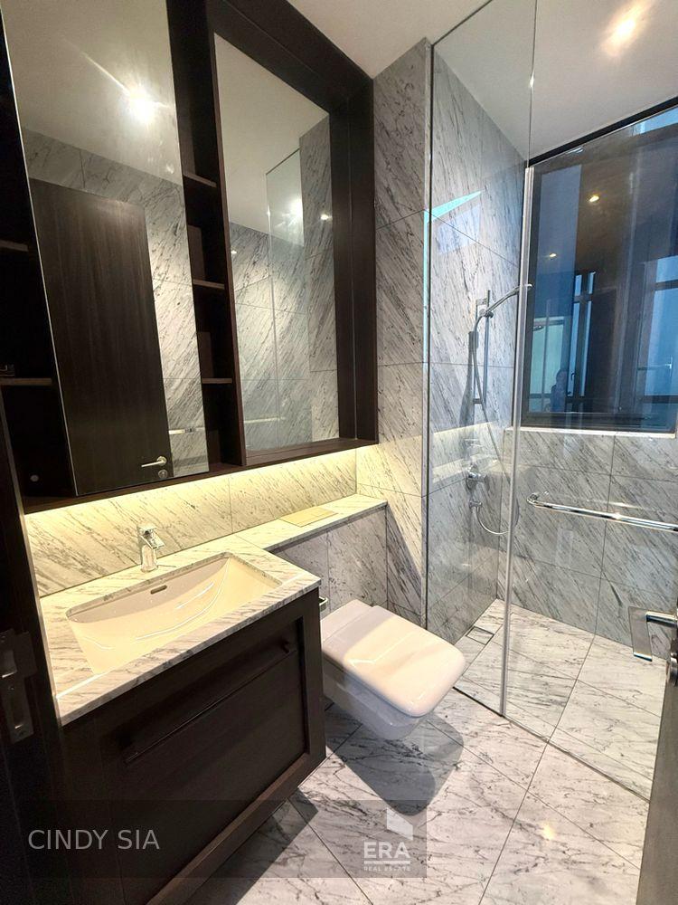 Penthouse Unit, Move in Ready!