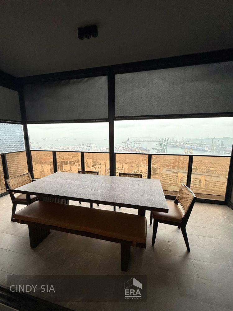 Penthouse Unit, Move in Ready!