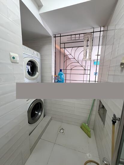 Orchid Park Condominium Condominium For Rent, $4,000, 3 Bed 2 Bath 1,141 sqft $3.51 psf