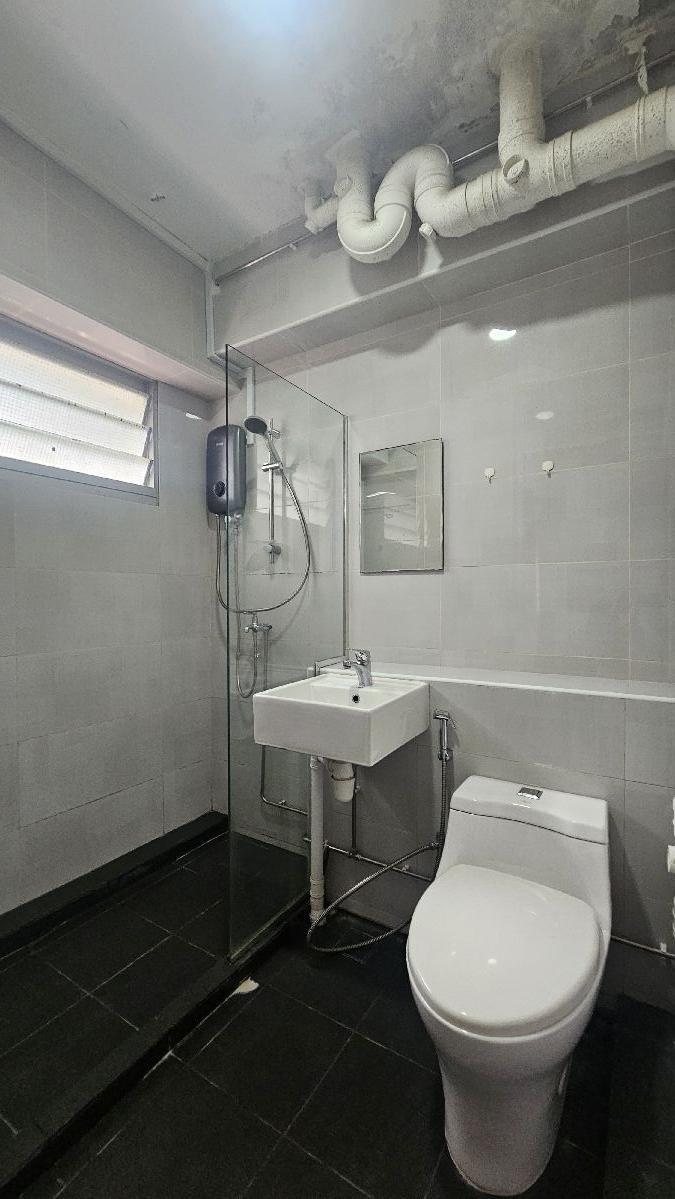 10 Lorong 7 Toa Payoh HDB Apartment For Rent, $3,800, 3 Bed 2 Bath 1,292 sqft $2.94 psf