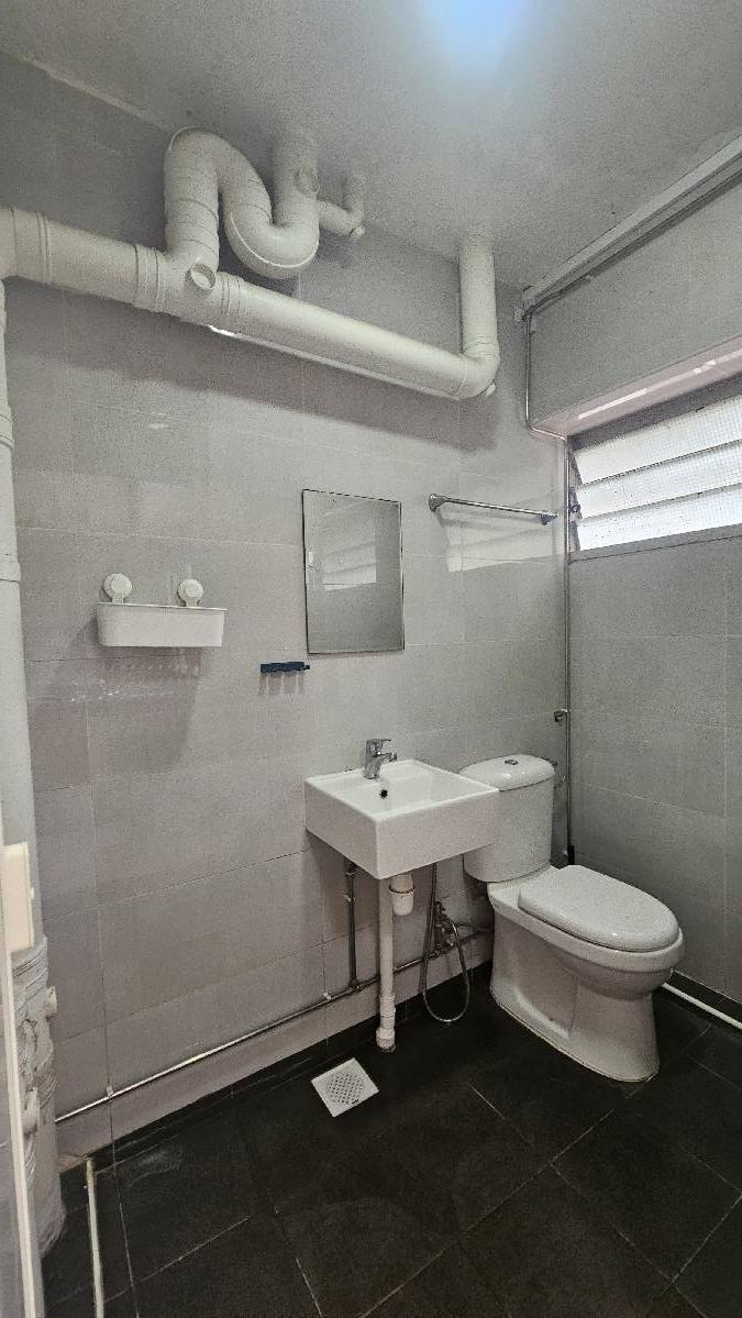 10 Lorong 7 Toa Payoh HDB Apartment For Rent, $3,800, 3 Bed 2 Bath 1,292 sqft $2.94 psf