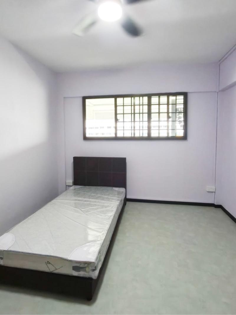 341 Jurong East Avenue 1 HDB Apartment Room Rental, $900, 1 Bed 1 Bath 1,614 sqft $0.56 psf