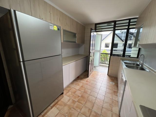 Hoover Park Terraced House For Rent, $8,000, 4 Bed 4 Bath 3,000 sqft $4.00 psf