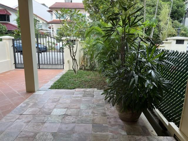 Hoover Park Terraced House For Rent, $8,000, 4 Bed 4 Bath 3,000 sqft $4.00 psf