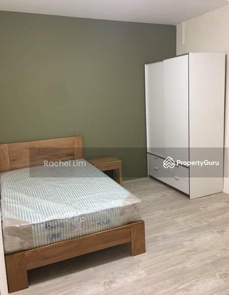 Prop-GPT: Shophouse: D08  Common Room (for 1 person only) - Shared Bathroom (Dunlop/Rowell) - No Cooking