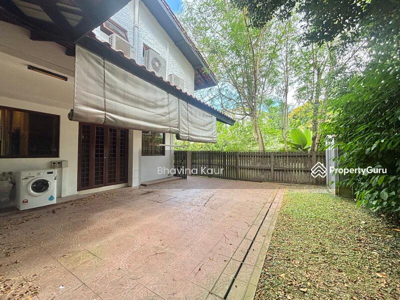 Bukit Timah Bungalow with Garden and Pool!