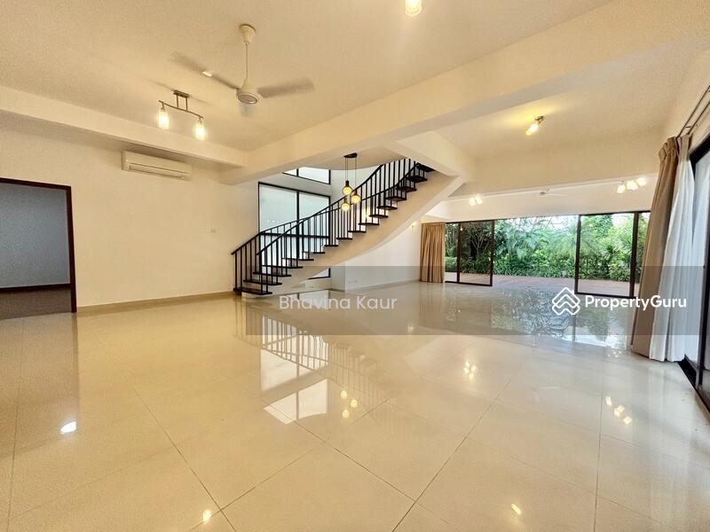 Bukit Timah Bungalow with Garden and Pool!